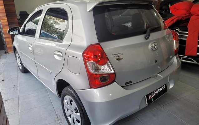 imagem-https://www.socarrao.com.br/sc-vehicle-images-prod/2484037/1785330766928-8251929_3_B_1381e73c7d.jpeg