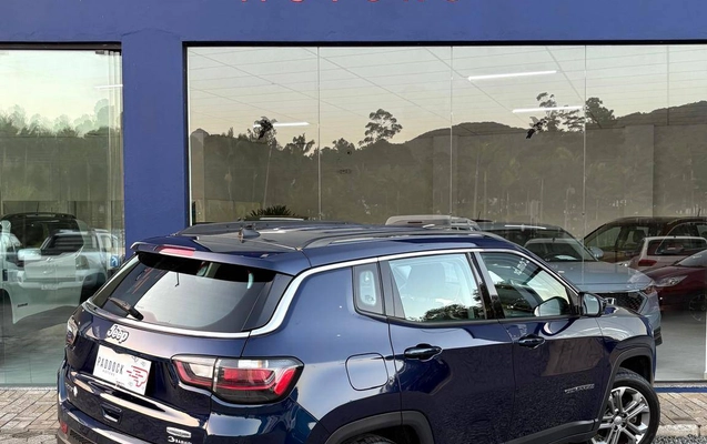 imagem-https://www.socarrao.com.br/sc-vehicle-images-prod/2484140/1783367326041-6a54bfd39b8846c9994f281a40097317_1783367117244.jpg