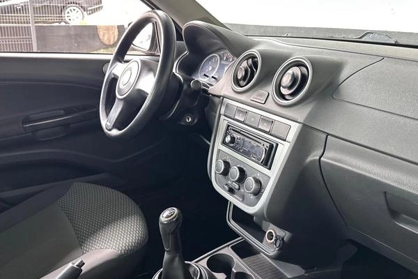 imagem-https://www.socarrao.com.br/sc-vehicle-images-prod/2484301/1788189907650-8251354_16_B_2102c57b7b.jpeg