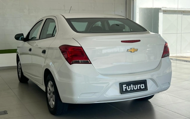 imagem-https://www.socarrao.com.br/sc-vehicle-images-prod/2484360/1789770836755-9vMdYiExi3FledlFmhHBgE2Sm31KFGUR.jpg