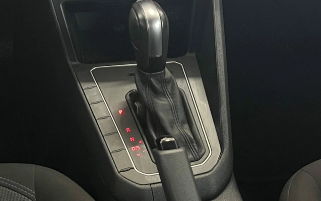 imagem-https://www.socarrao.com.br/sc-vehicle-images-prod/2484377/1789770828740-0aIC9lkORDqLgsHKWx8IzPugu62dHKSq.jpg
