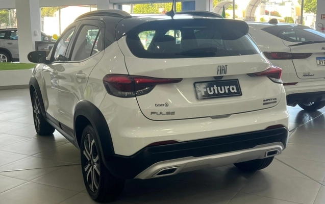 imagem-https://www.socarrao.com.br/sc-vehicle-images-prod/2484379/1789770811468-B8iN5HOgOsdjHR6wyQoqbDiL7qCEpLkq.jpg