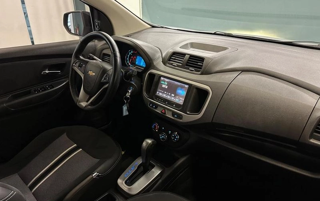imagem-https://www.socarrao.com.br/sc-vehicle-images-prod/2484384/1789661589558-8195279_12_B_f02ac3f6ec.jpeg