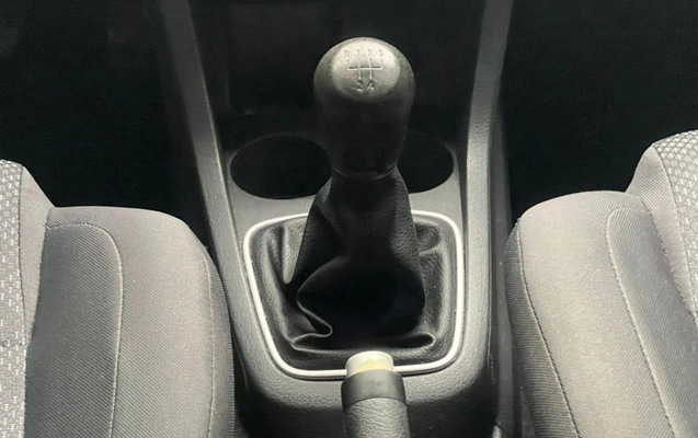 imagem-https://www.socarrao.com.br/sc-vehicle-images-prod/2484475/1789770730584-dt6vLadtiSgMzrucy2VEkIDKSr7SdyTe.jpg