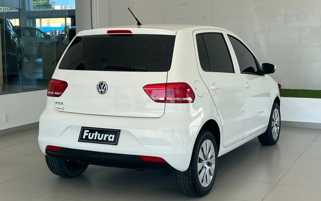 imagem-https://www.socarrao.com.br/sc-vehicle-images-prod/2484475/1789770730590-hcTHi1GzmMDjn7OqVgienvlVVOh0gcCw.jpg