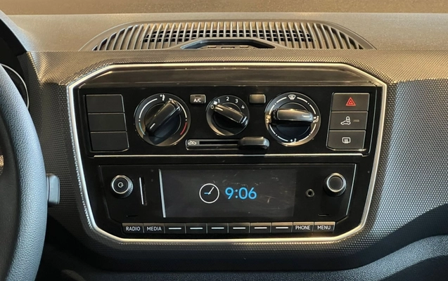 imagem-https://www.socarrao.com.br/sc-vehicle-images-prod/2484482/1789770723652-dh1QcCaDIiNodW8baQOKnyLtIHMnS30qWgLE.jpg