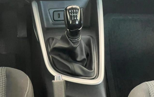 imagem-https://www.socarrao.com.br/sc-vehicle-images-prod/2484509/1789770703968-dwGtS00A8CSXSDfbmsWDUdNe8AfaJ5IH.jpg