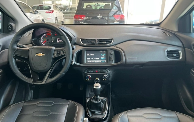imagem-https://www.socarrao.com.br/sc-vehicle-images-prod/2484578/1789770650202-KPLbXhYFPHAFQSZK4IT1S1D4qqijWSak.jpg