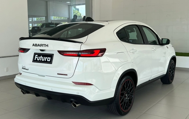 imagem-https://www.socarrao.com.br/sc-vehicle-images-prod/2484583/1789770641523-qVFrPqa3qJK7UEv15aJTOzp1QwHpLPos.jpg