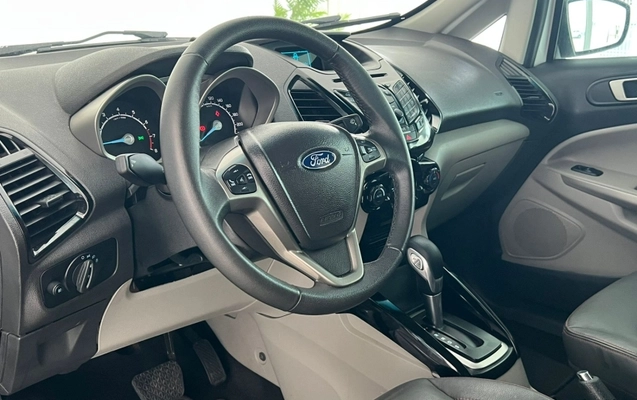 imagem-https://www.socarrao.com.br/sc-vehicle-images-prod/2484590/1789770629179-59Hfdr3aeKGVRmmddkuQUnV4rqmd6qTw.jpg