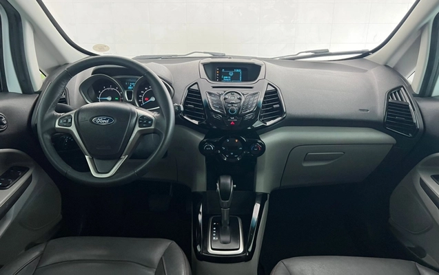 imagem-https://www.socarrao.com.br/sc-vehicle-images-prod/2484590/1789770629183-NoHeCq58zzMbEy8AkbS3sX9g4aXR9Bq5.jpg