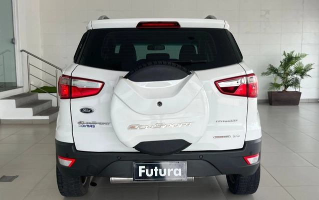 imagem-https://www.socarrao.com.br/sc-vehicle-images-prod/2484590/1789770629196-x965Kf0w4ugObHQ4gnI7DyCqrmsPJB09.jpg