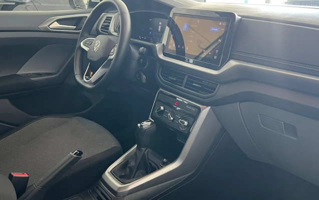imagem-https://www.socarrao.com.br/sc-vehicle-images-prod/2484676/1789770518559-FvQjyx80wc4AkyBg7UCMRlzLQ3lHNi1I.jpg