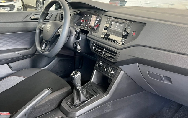 imagem-https://www.socarrao.com.br/sc-vehicle-images-prod/2484697/1789770477258-000C17OM5PQTd9ACFFh91TLjR0Or82Mj.jpg