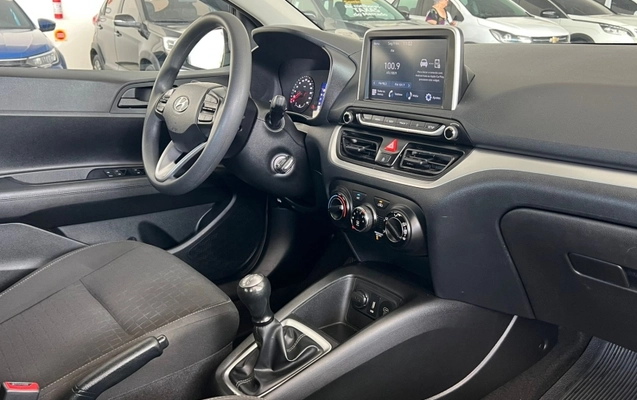 imagem-https://www.socarrao.com.br/sc-vehicle-images-prod/2484702/1789770449817-HKfc6vCea7GjGrsyM5U2lbyfPyryGSNk.jpg