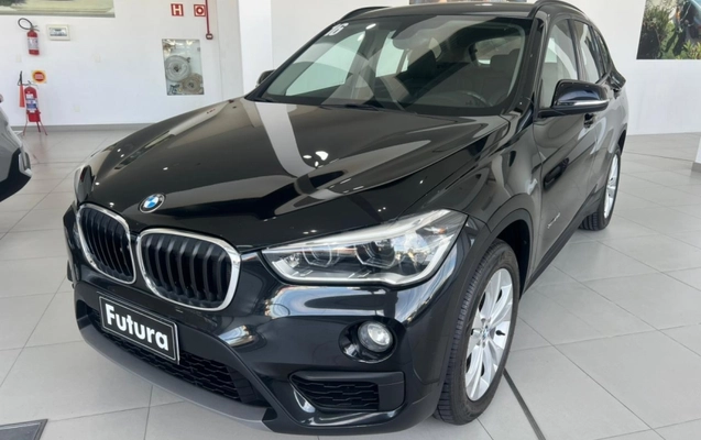 imagem-https://www.socarrao.com.br/sc-vehicle-images-prod/2484735/1789770355336-cM6WnC1On09Q1NAOhTBrchCtkSBus45u.jpg