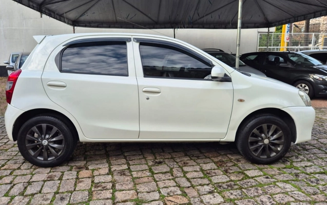 imagem-https://www.socarrao.com.br/sc-vehicle-images-prod/2484831/1783369390249-V2hhdHNBcHAgSW1hZ2UgMjAyNi0wNy0wNiBhdCAxNi4zOC4wMyAoNCkuanBlZw.jpeg