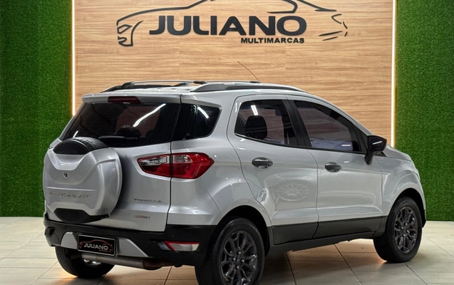 imagem-https://www.socarrao.com.br/sc-vehicle-images-prod/2484911/1783618005230-1kKx91V4aigq9dAMfSTJNxeQNVtVLXiN.jpg
