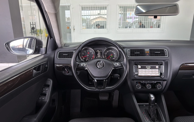 imagem-https://www.socarrao.com.br/sc-vehicle-images-prod/2485052/1783370346867-003_be434fde99c3ea1dd472418ab12ba773.jpeg