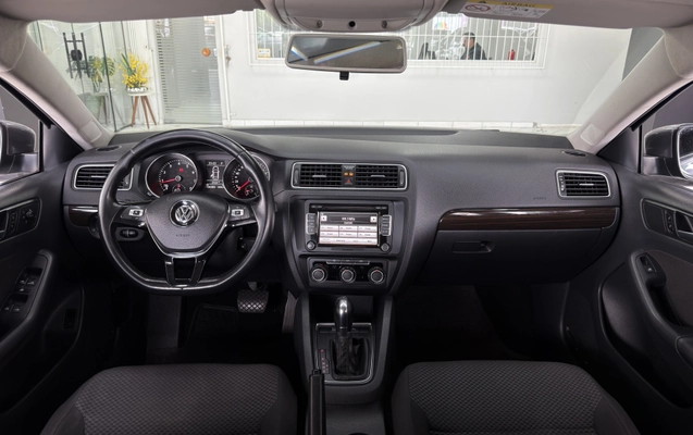 imagem-https://www.socarrao.com.br/sc-vehicle-images-prod/2485052/1783370346868-003_30423c1b5a5a63ac8a9e991126b63f7a.jpeg