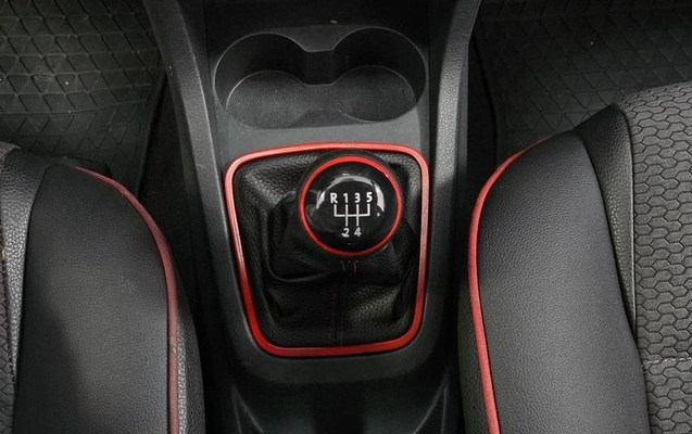 imagem-https://www.socarrao.com.br/sc-vehicle-images-prod/2485117/1783629451201-8198475_26_B_720552faf7.jpeg