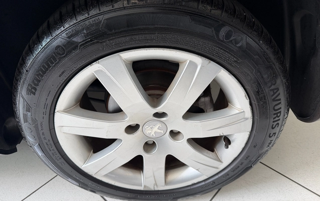 imagem-https://www.socarrao.com.br/sc-vehicle-images-prod/2485994/1783374121878-MjAyNjA3MDZfMTI0NTI2ODE1X2lPUy5qcGc.jpg