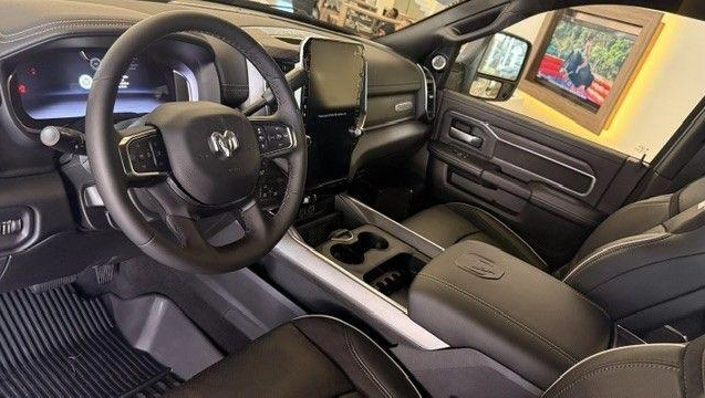 imagem-https://www.socarrao.com.br/sc-vehicle-images-prod/2486213/1784844366508-8254550_7_B_a0c1348f88.jpeg