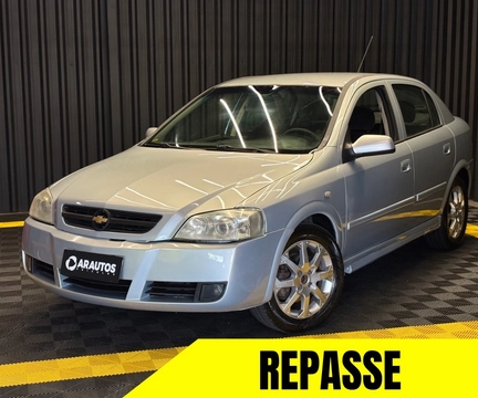 Chevrolet Astra 2011 Prata — foto 1 de 3