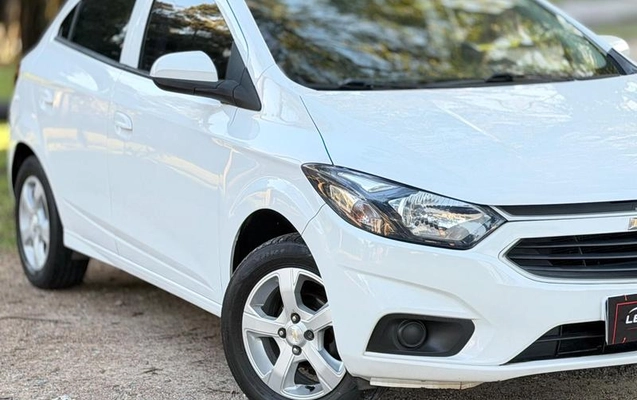imagem-https://www.socarrao.com.br/sc-vehicle-images-prod/2495752/1787591378822-8237006_9_B_9eaea8f915.jpeg