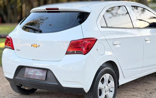 imagem-https://www.socarrao.com.br/sc-vehicle-images-prod/2495752/1787591378826-8237006_1_B_b9254f7f22.jpeg