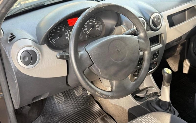 imagem-https://www.socarrao.com.br/sc-vehicle-images-prod/2495764/1785238681151-8236846_17_B_848cf83997.jpeg
