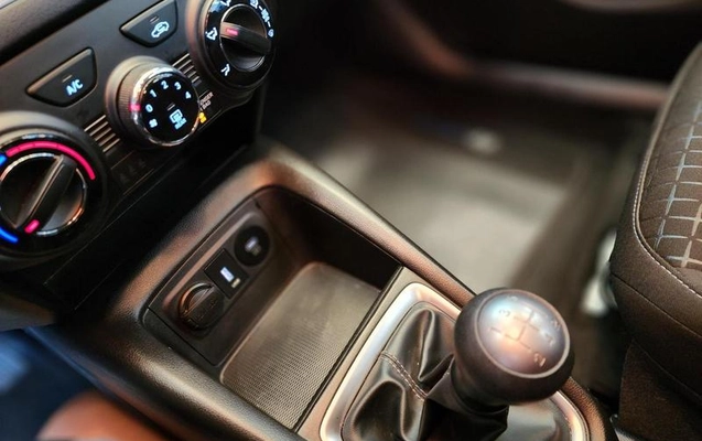 imagem-https://www.socarrao.com.br/sc-vehicle-images-prod/2496447/1788188403088-8236006_12_B_6900db1e6d.jpeg