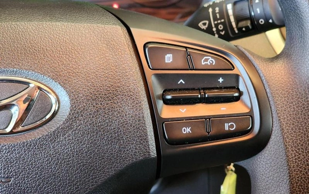 imagem-https://www.socarrao.com.br/sc-vehicle-images-prod/2496447/1788188403142-8236006_11_B_6ccb6df30d.jpeg