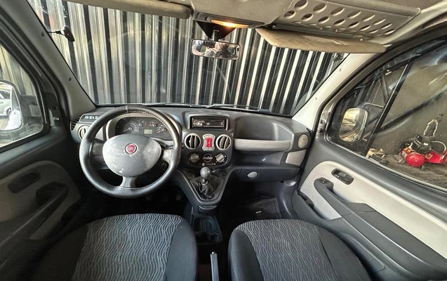 imagem-https://www.socarrao.com.br/sc-vehicle-images-prod/2496586/1789668560813-7571974_8_B_f42aec2a2d.jpeg