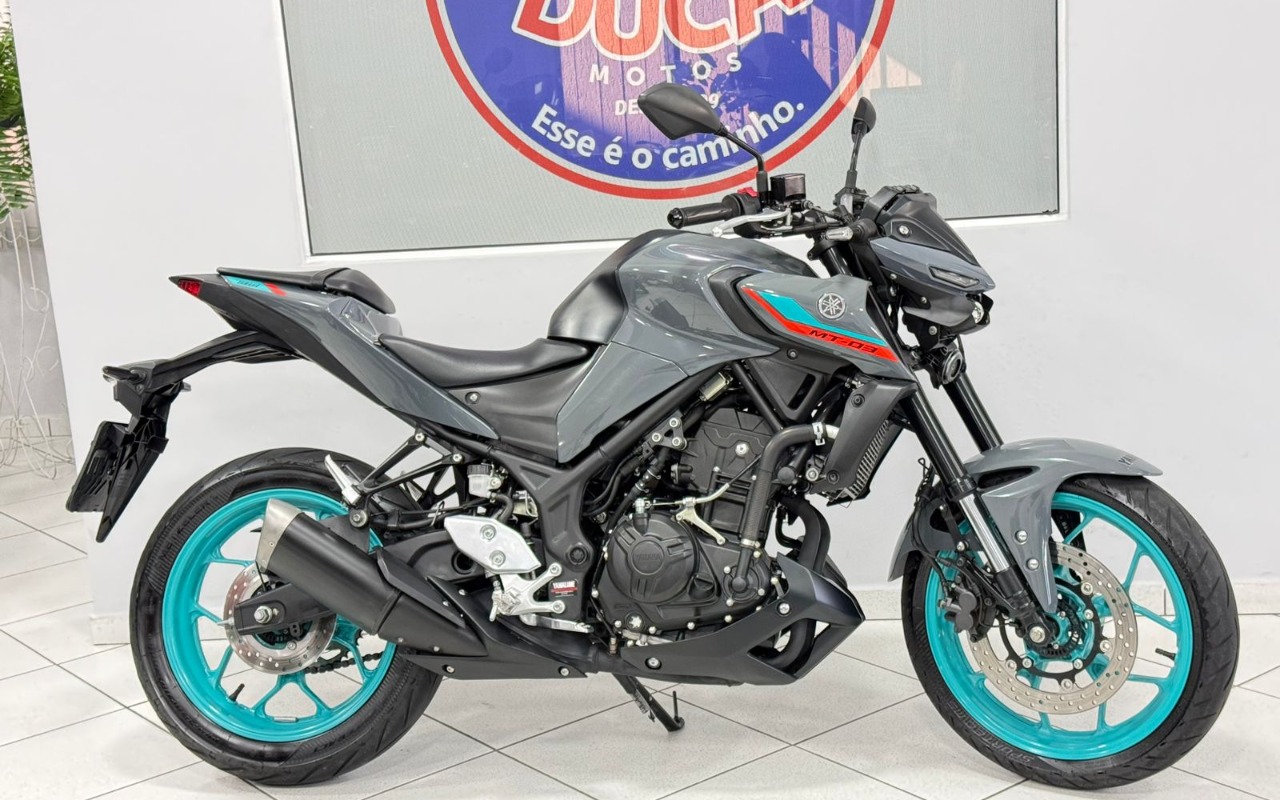 YAMAHA MT-03 321/ABS 2024 Cinza — foto 1 de 3