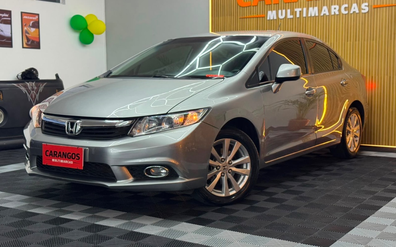 Honda Civic Sedan LXS 1.8/1.8 Flex 16V Aut. 4p na cor Cinza em Campina Grande do Sul / PR - 2497566