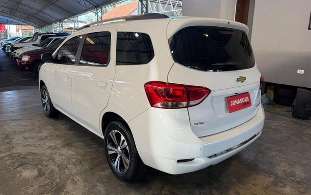 imagem-https://www.socarrao.com.br/sc-vehicle-images-prod/2498436/1783436787496-8094277_0_B_632a141049.jpeg