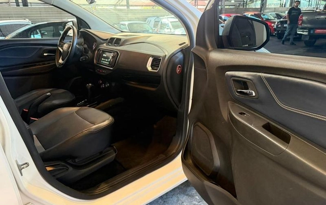 imagem-https://www.socarrao.com.br/sc-vehicle-images-prod/2498436/1783436787511-8094277_0_B_b6a6293ce6.jpeg