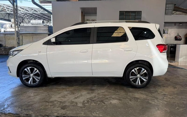 imagem-https://www.socarrao.com.br/sc-vehicle-images-prod/2498436/1783436787514-8094277_5_B_15a45de4bf.jpeg