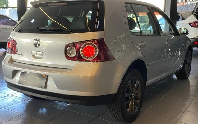 imagem-https://www.socarrao.com.br/sc-vehicle-images-prod/2498738/1783438387426-640_480_volkswagen-golf-sportline-1-6-flex-10-10-9c7574-5.jpg