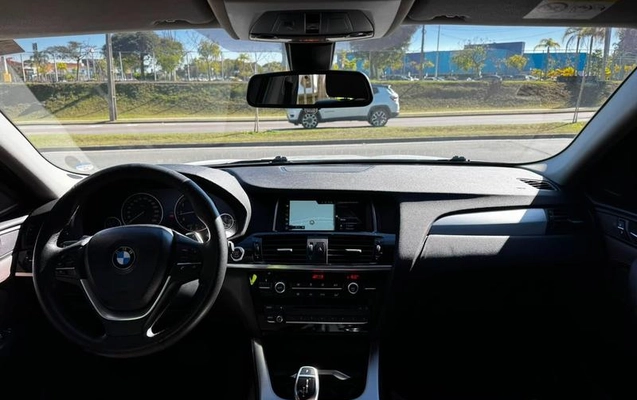 imagem-https://www.socarrao.com.br/sc-vehicle-images-prod/2498767/1789072122557-8252437_5_B_032332bfc0.jpeg