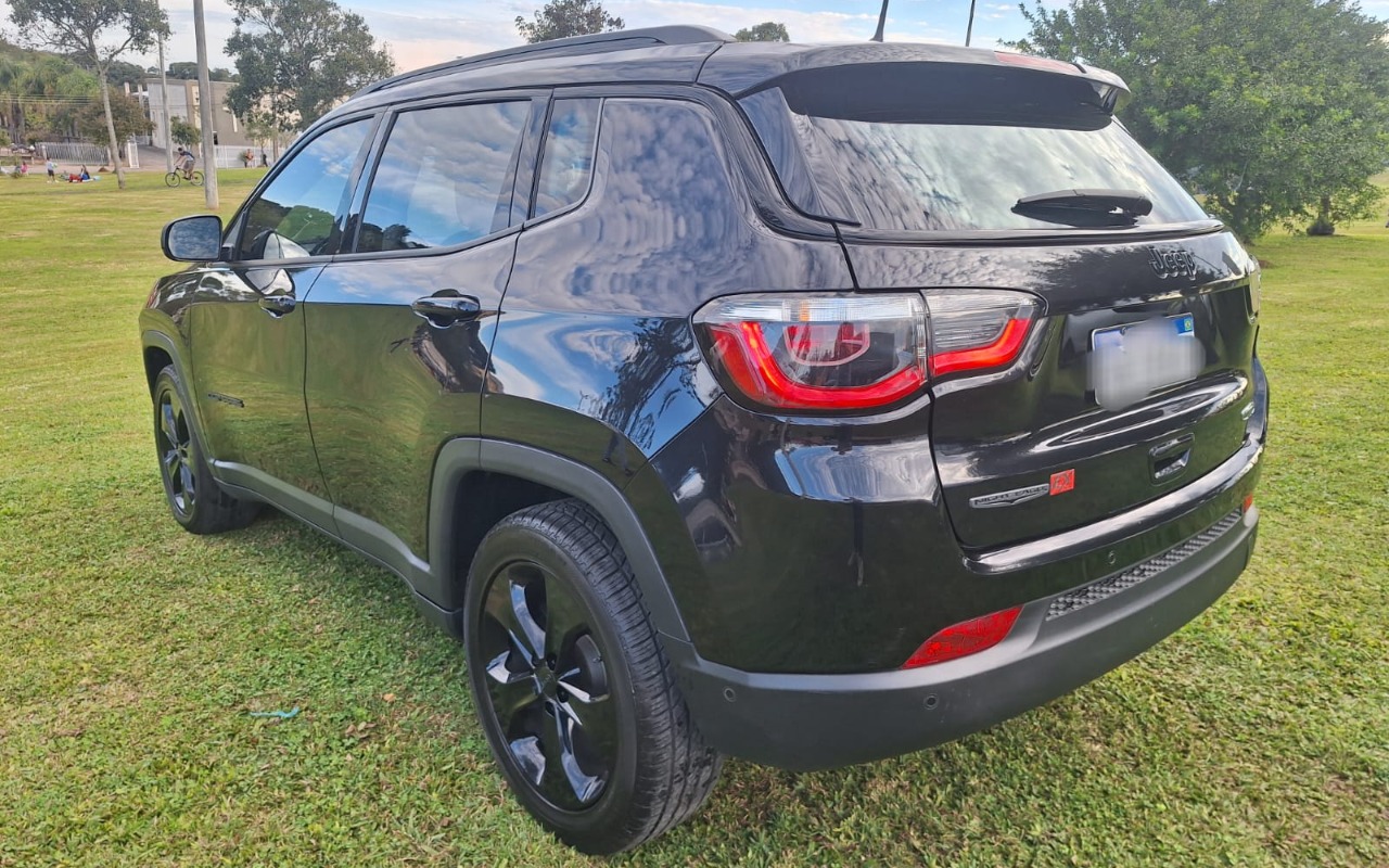 imagem-https://www.socarrao.com.br/sc-vehicle-images-prod/2498822/1783439607973-ZDg2OTU5NGItYTIxMS00ZmRiLTk1MDgtMDU0NjVkMjEwMDFmLmpwZw.jpg