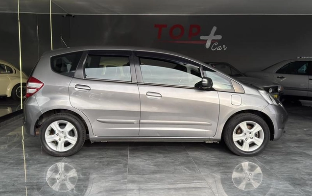 imagem-https://www.socarrao.com.br/sc-vehicle-images-prod/2498965/1791575607253-8169268_0_B_857ec2bd6c.jpeg