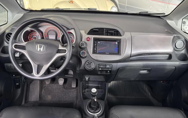 imagem-https://www.socarrao.com.br/sc-vehicle-images-prod/2498965/1791575607278-8169268_7_B_ba781da6bb.jpeg