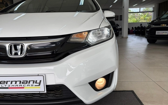 imagem-https://www.socarrao.com.br/sc-vehicle-images-prod/2499682/1789046232330-e69dfaa8277449c09b3dc8c145e9ca94_1789045077192.jpg