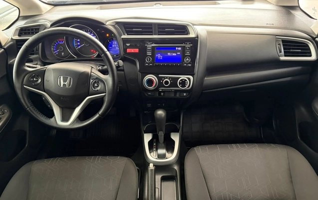 imagem-https://www.socarrao.com.br/sc-vehicle-images-prod/2499682/1789046232338-b3faee822c844ac78ef2c18b53df8114_1789045077254.jpg