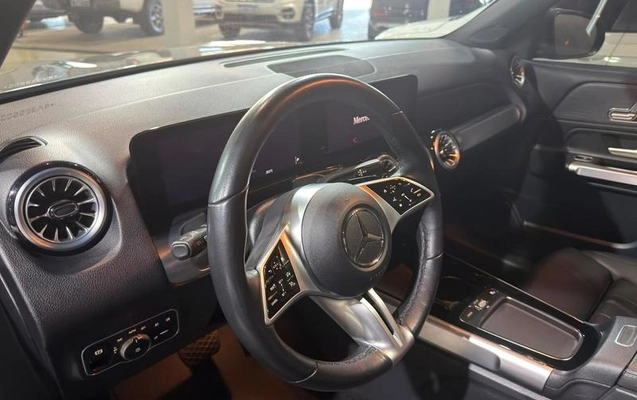 imagem-https://www.socarrao.com.br/sc-vehicle-images-prod/2500218/1785779844921-8253100_8_B_04c2f5292d.jpeg