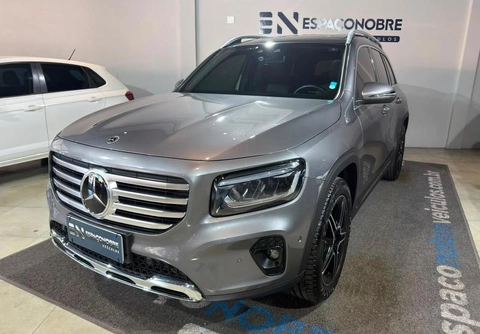 Mercedes-Benz GLB 2024 Cinza — foto 1 de 3