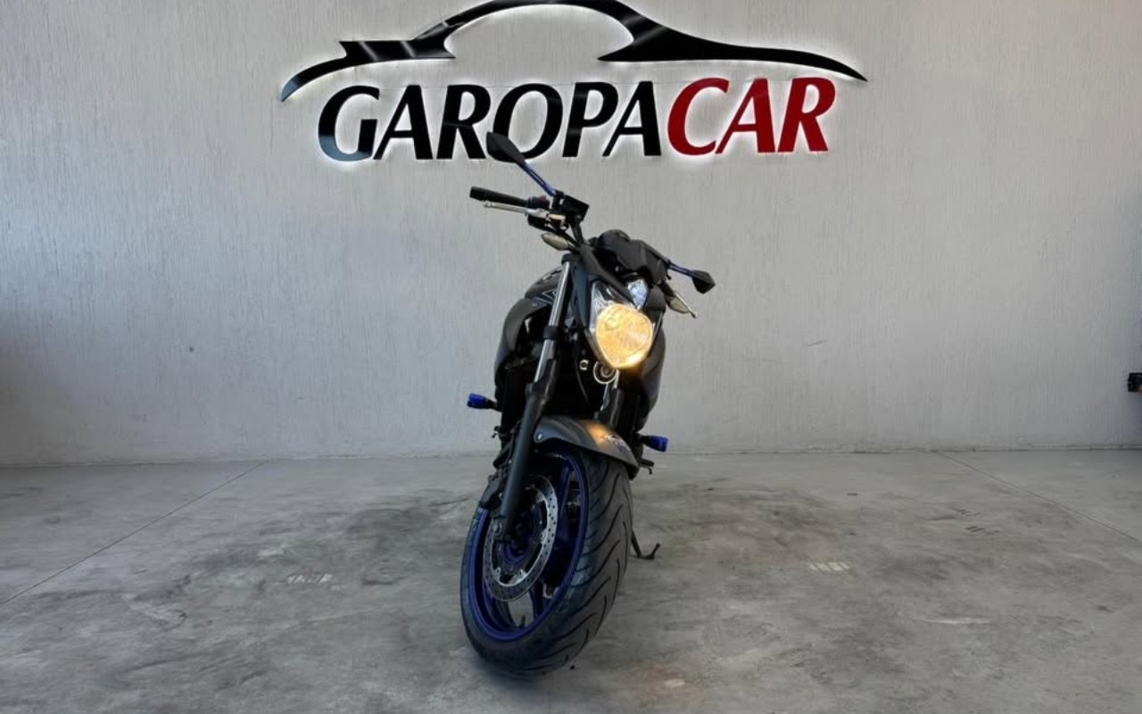 YAMAHA XJ6 N/ABS  na cor Cinza em Garopaba / SC - 2500566