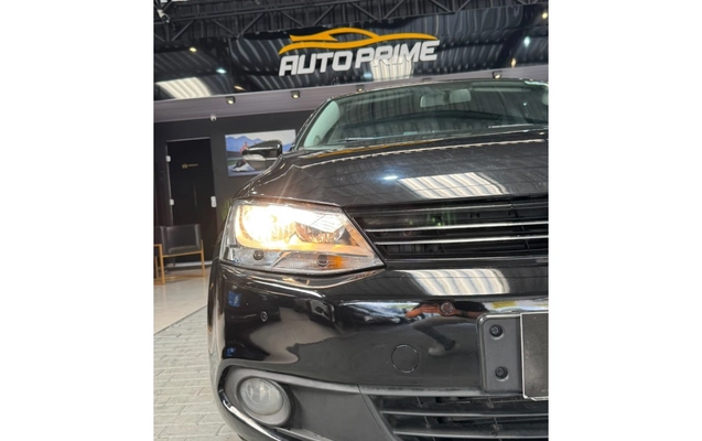 imagem-https://www.socarrao.com.br/sc-vehicle-images-prod/2500993/1783449092592-1_033044.jpg